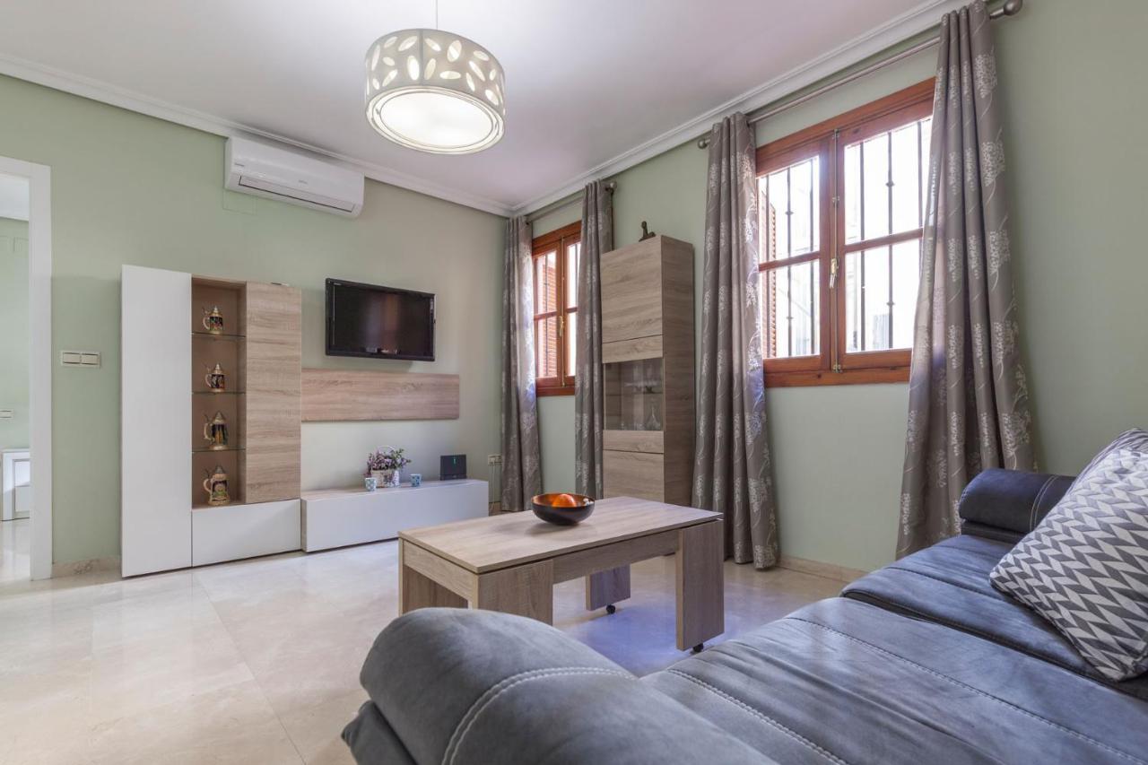 Apartamento Calle Sierpes Seville Ngoại thất bức ảnh
