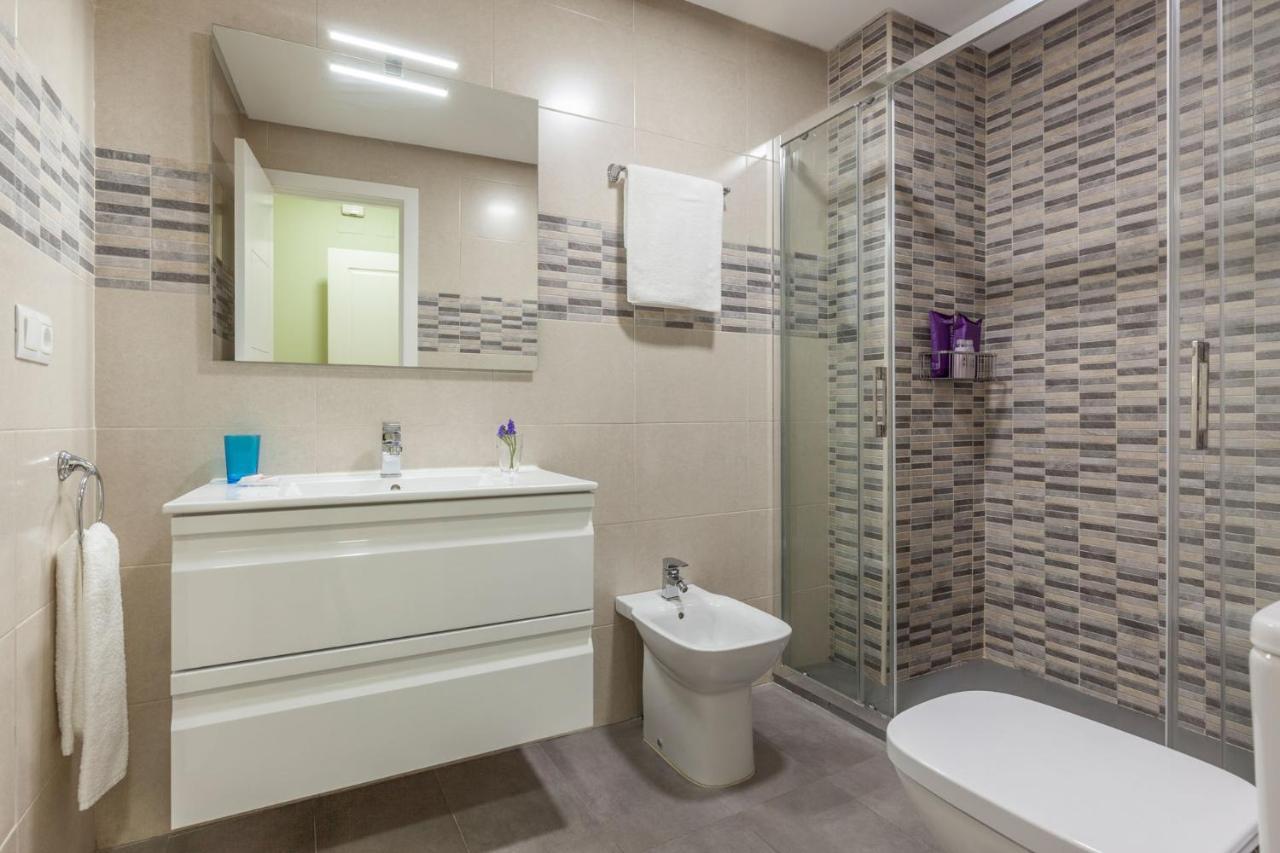 Apartamento Calle Sierpes Seville Ngoại thất bức ảnh