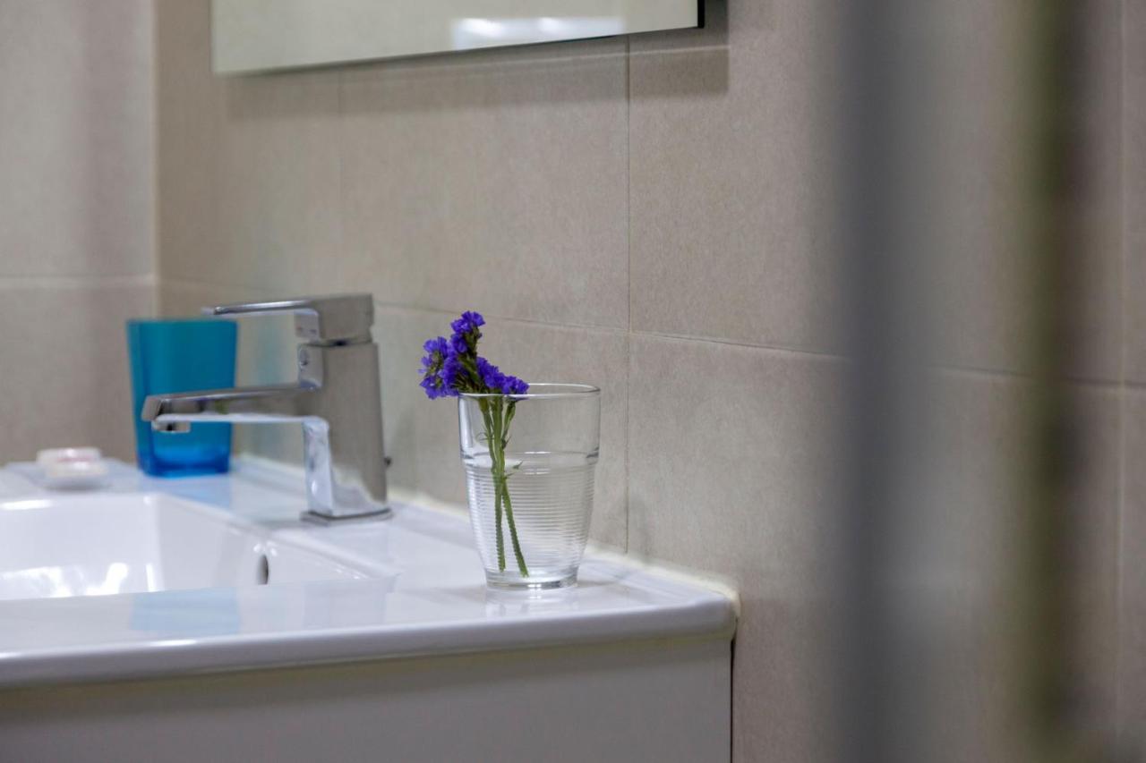 Apartamento Calle Sierpes Seville Ngoại thất bức ảnh