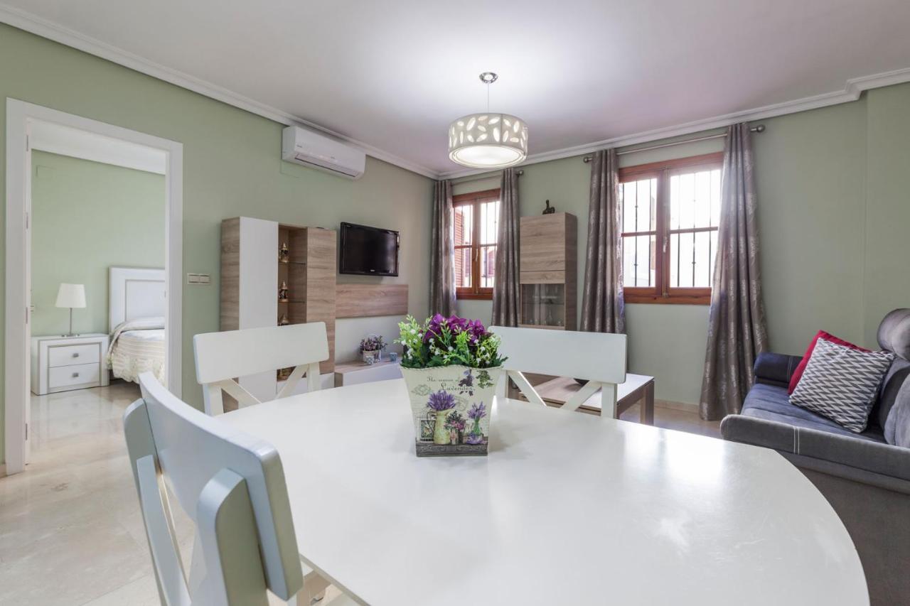 Apartamento Calle Sierpes Seville Ngoại thất bức ảnh