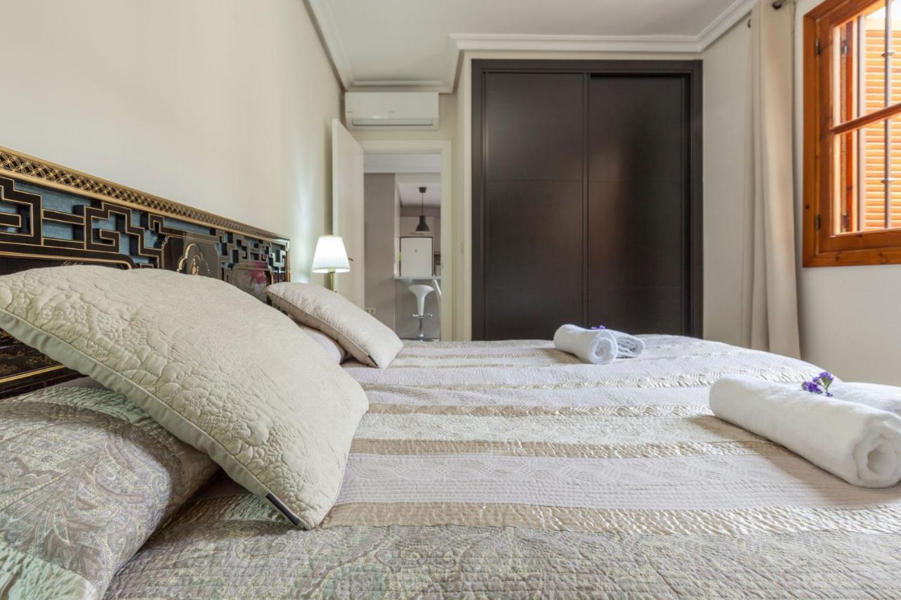 Apartamento Calle Sierpes Seville Ngoại thất bức ảnh