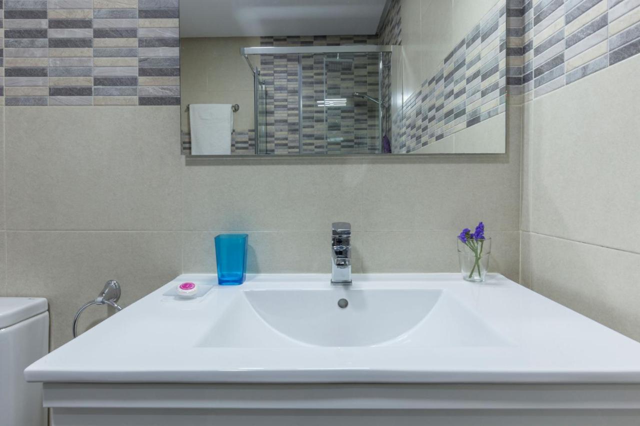 Apartamento Calle Sierpes Seville Ngoại thất bức ảnh