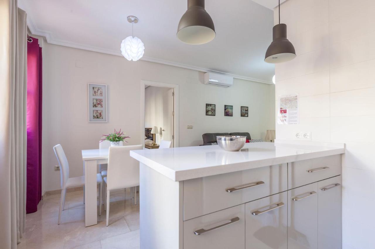 Apartamento Calle Sierpes Seville Ngoại thất bức ảnh